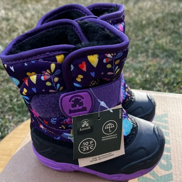 Kamik Snowbug 6 Little Kids SZ 5 Purple and Black Winter Boots Unicorn Pattern
