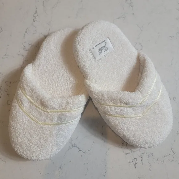 La Perla Joelle terrycloth bath slippers size 6.5 Medium