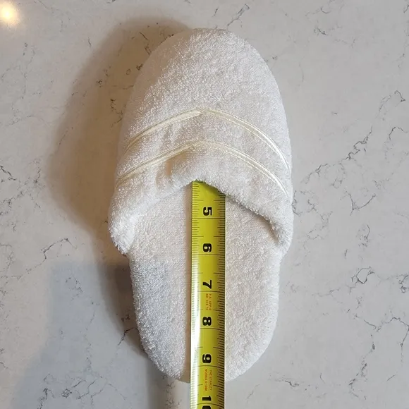 La Perla Joelle terrycloth bath slippers size 6.5 Medium