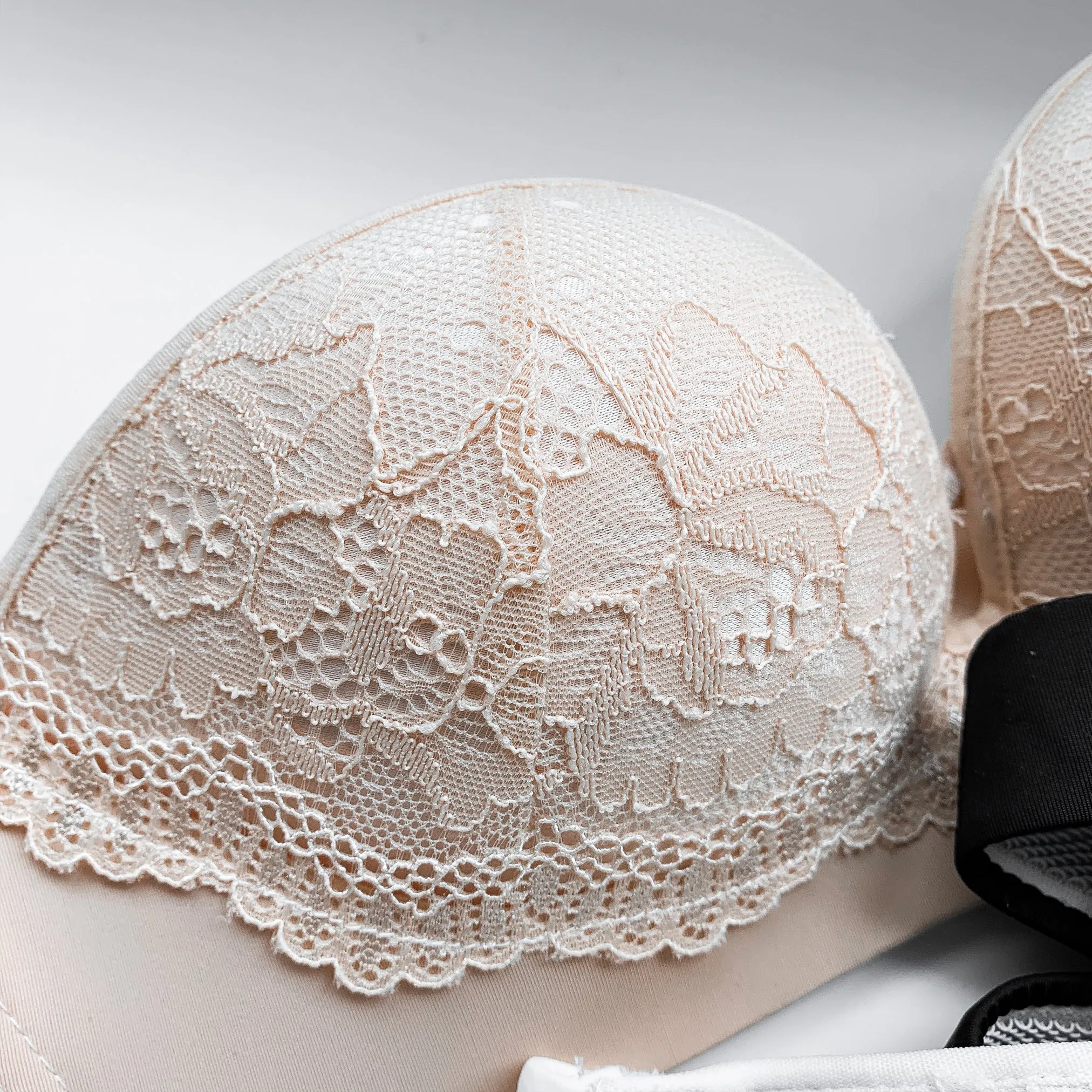 Laced It Up! V2.0 Non-Slip Strapless Push Up Bra in Warm Nude (Size L & XL Only)
