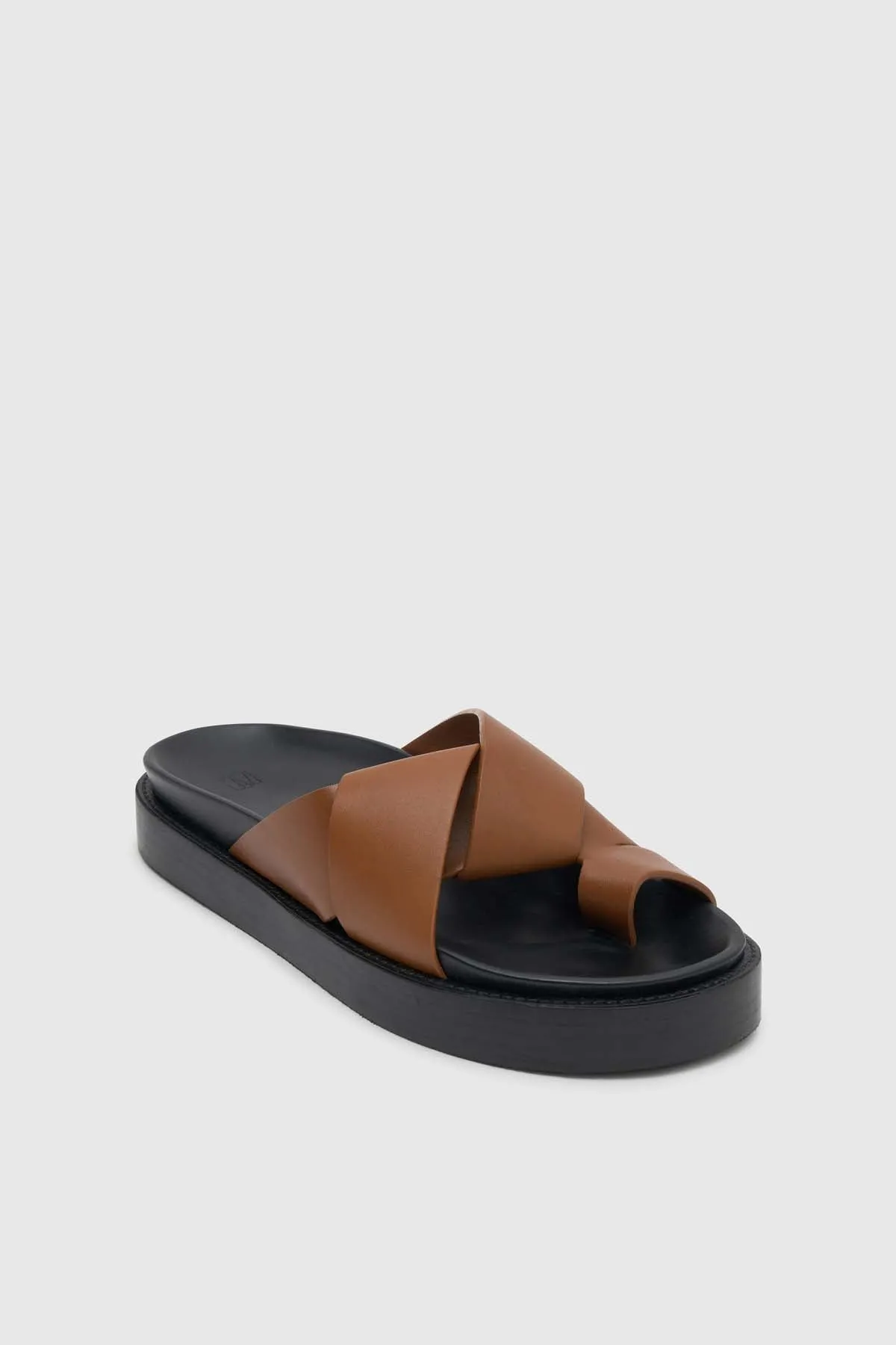 Laurel Sandal