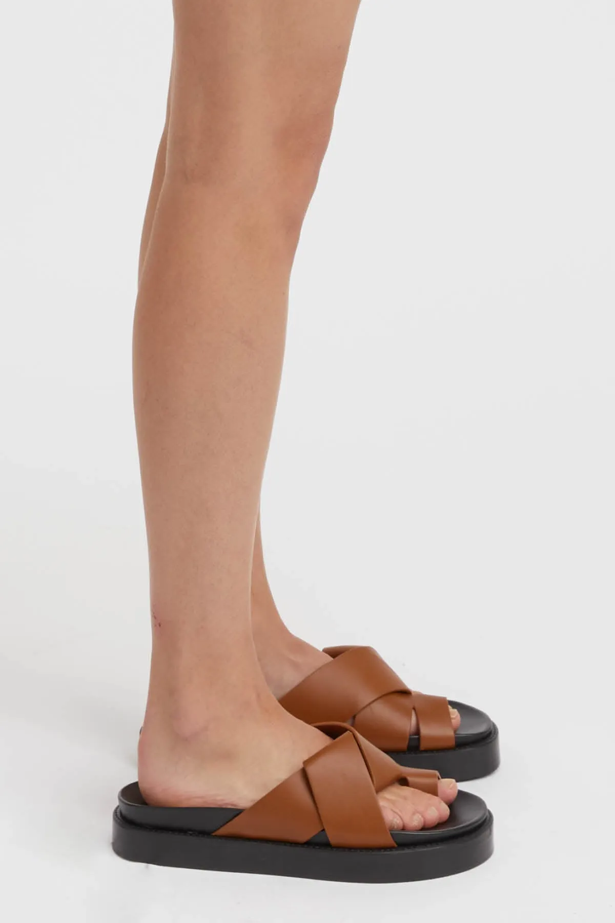 Laurel Sandal