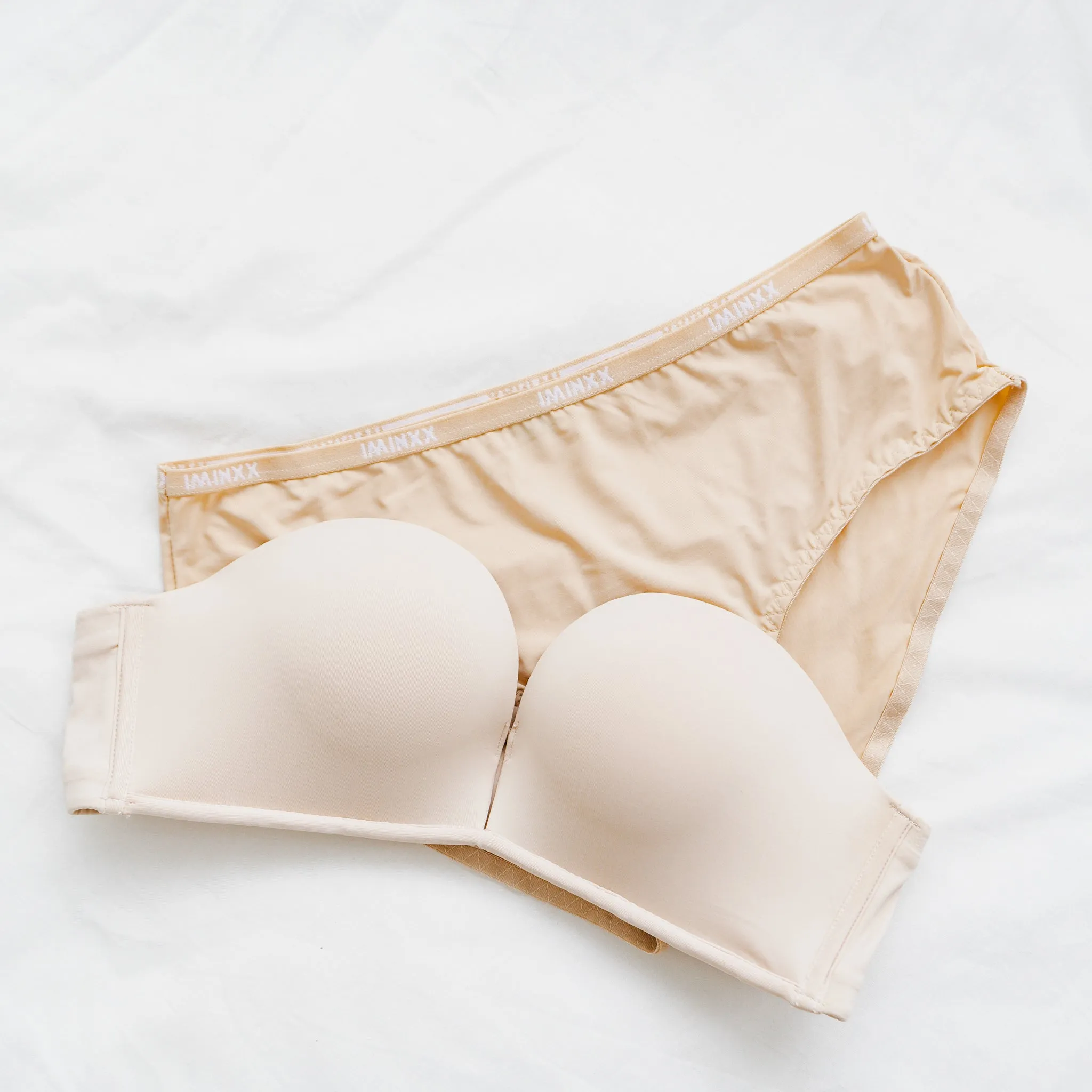 LIFT IT UP! V2.0 100% Non-Slip Super Push Up Strapless Wireless Bra in Beige Nude