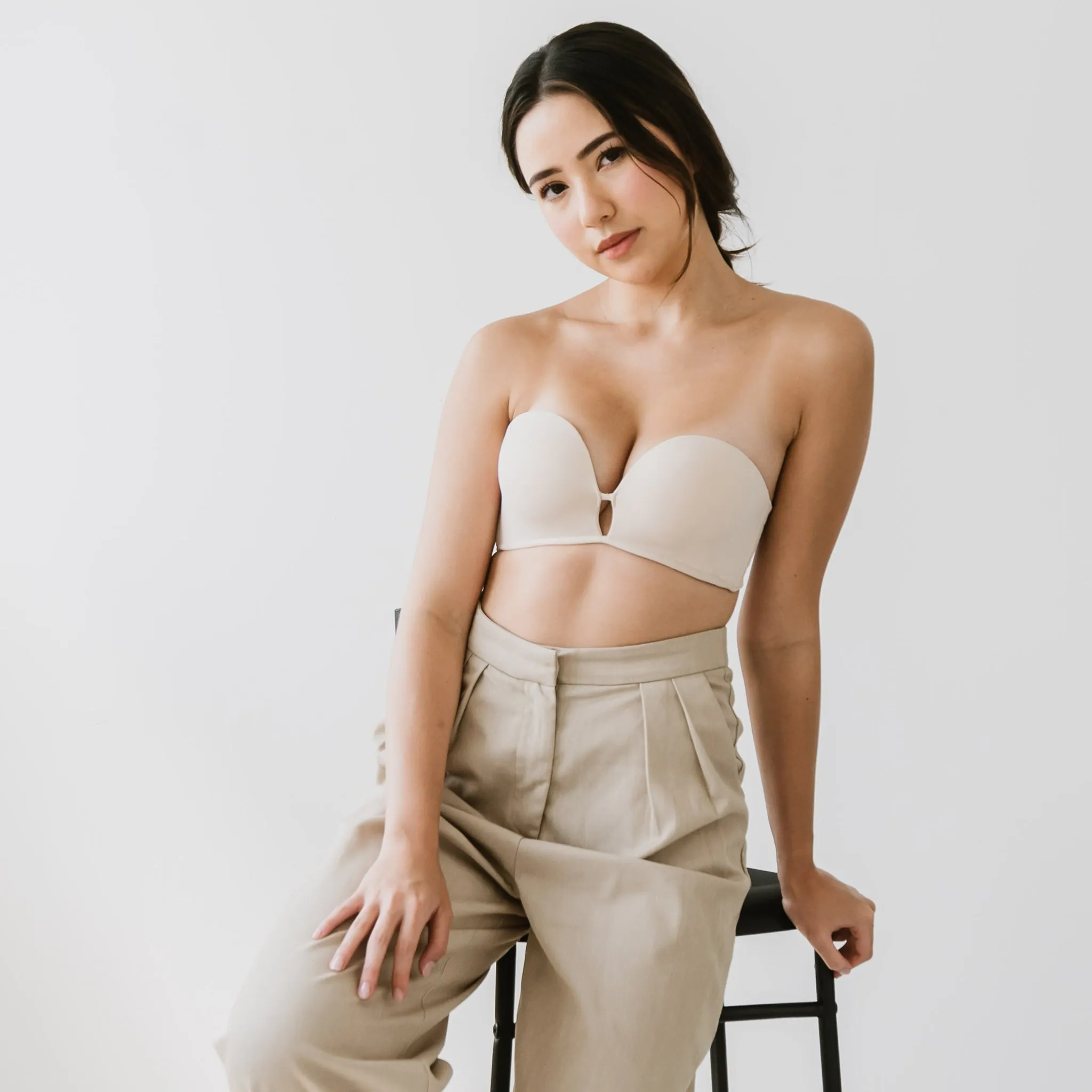 LIFT IT UP! V2.0 100% Non-Slip Super Push Up Strapless Wireless Bra in Beige Nude