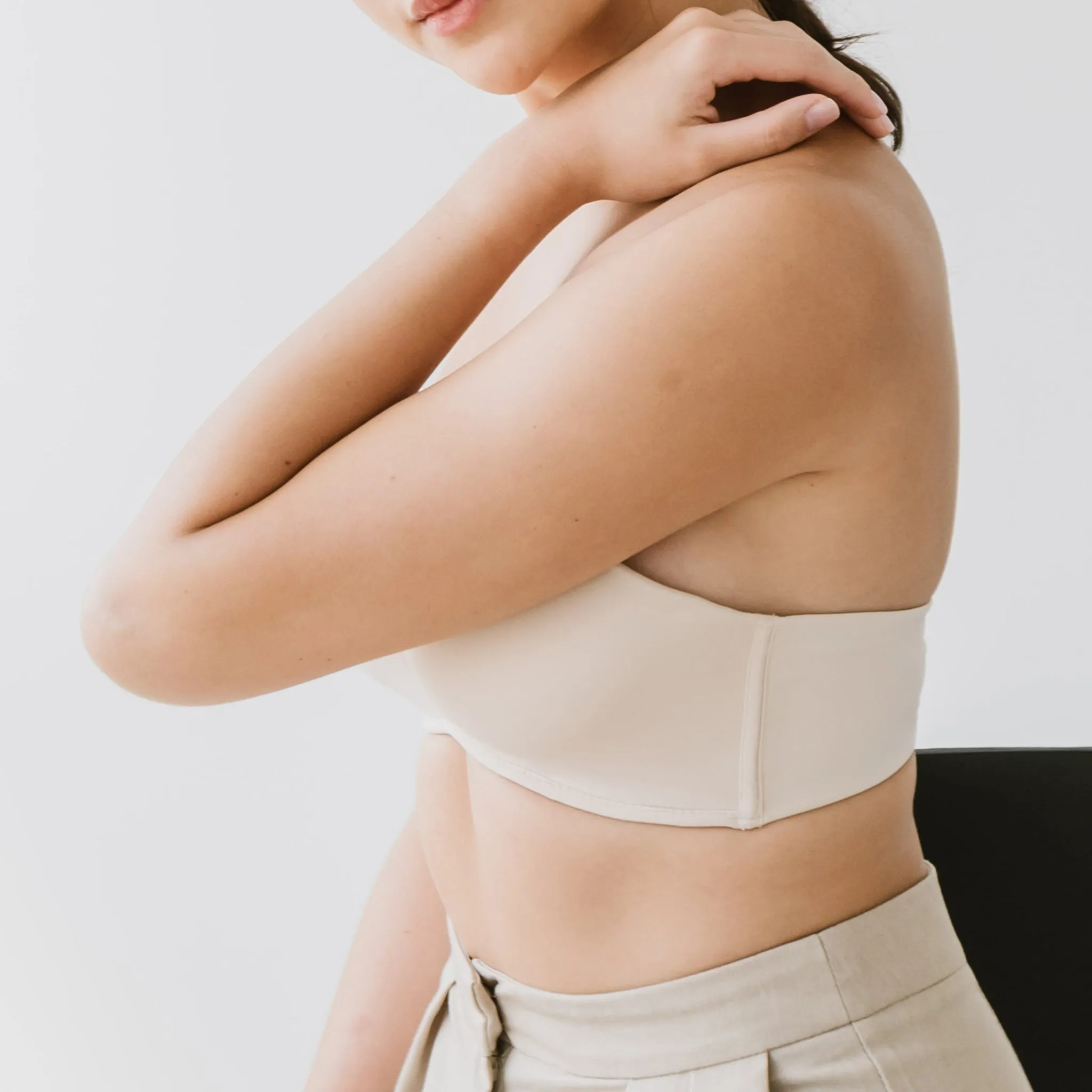 LIFT IT UP! V2.0 100% Non-Slip Super Push Up Strapless Wireless Bra in Beige Nude