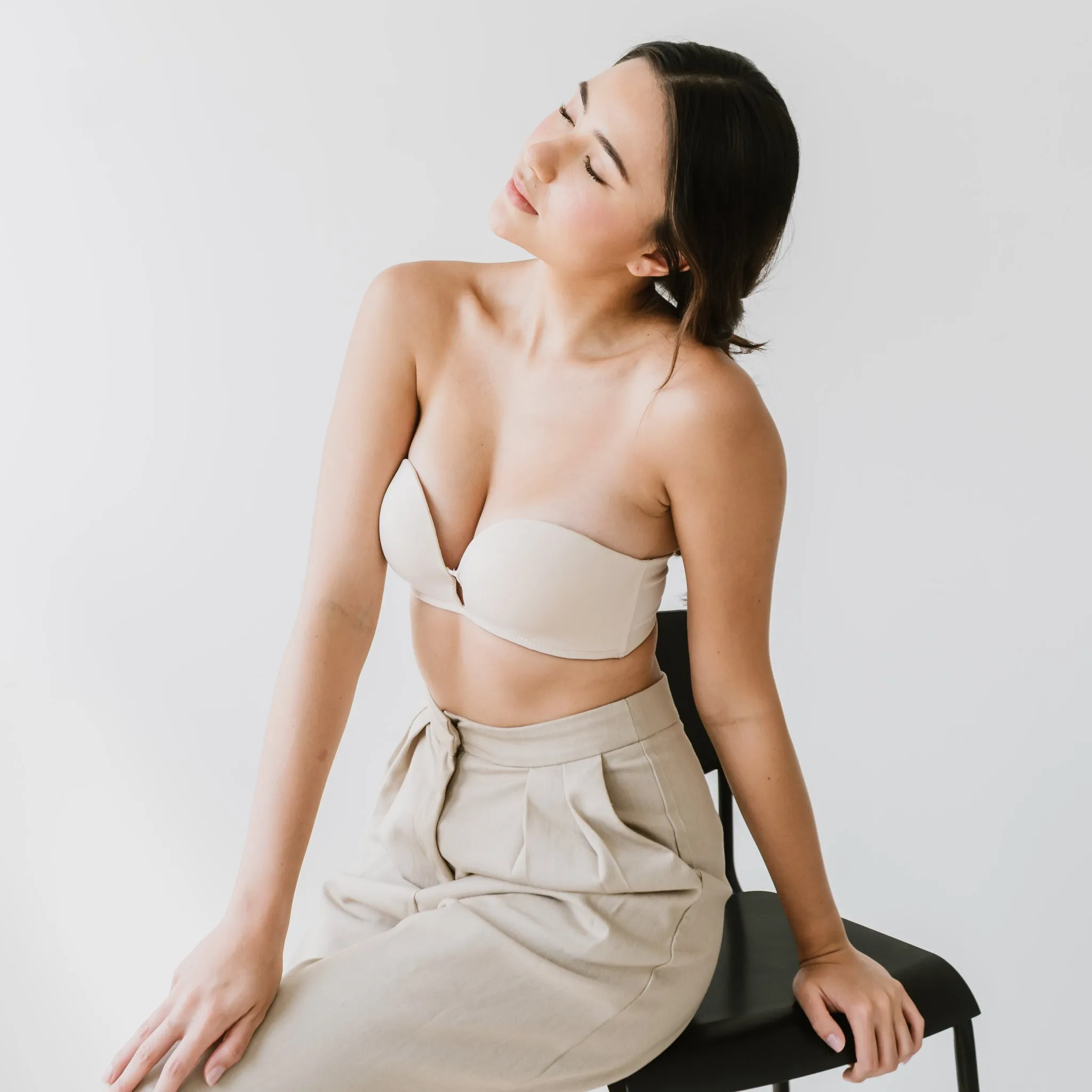 LIFT IT UP! V2.0 100% Non-Slip Super Push Up Strapless Wireless Bra in Beige Nude