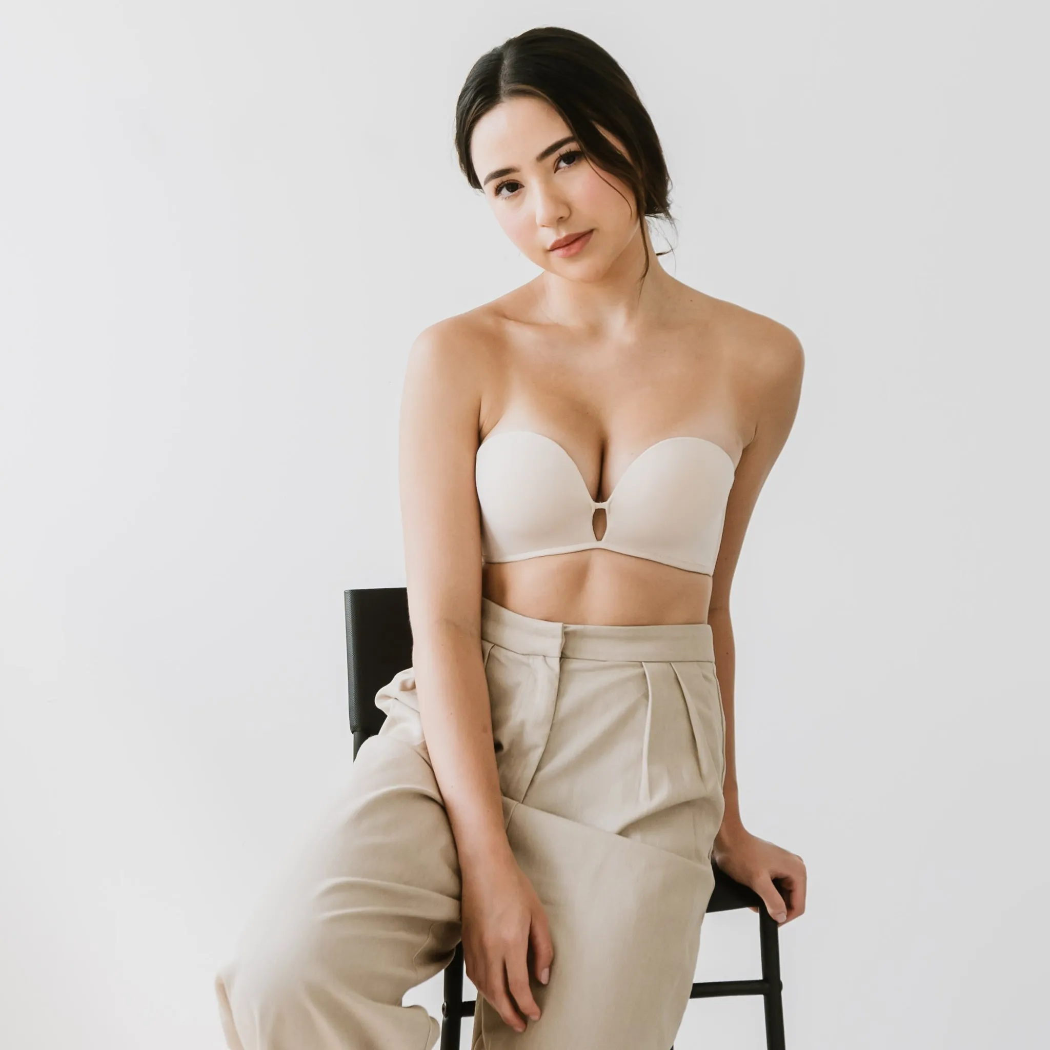 LIFT IT UP! V2.0 100% Non-Slip Super Push Up Strapless Wireless Bra in Beige Nude