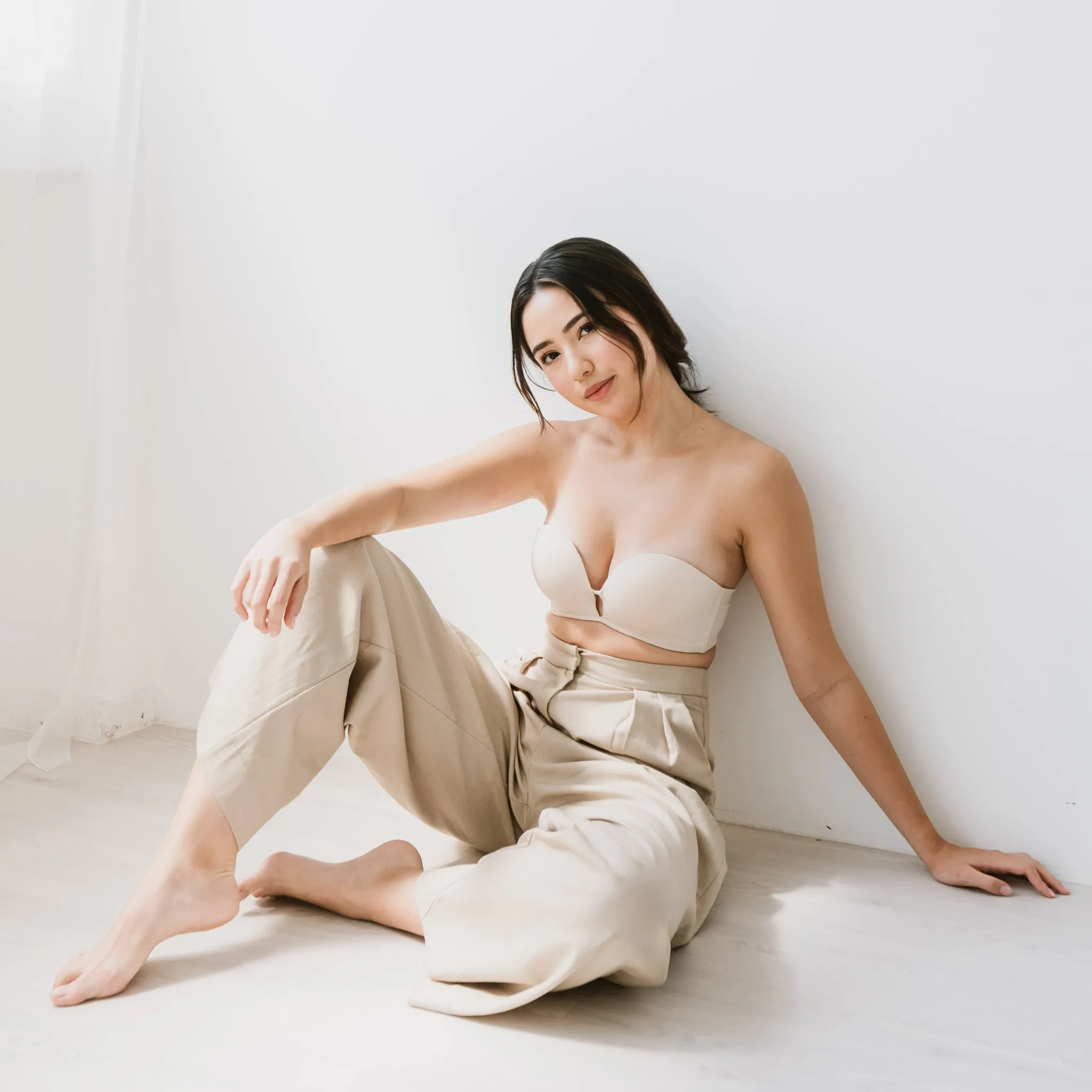 LIFT IT UP! V2.0 100% Non-Slip Super Push Up Strapless Wireless Bra in Beige Nude