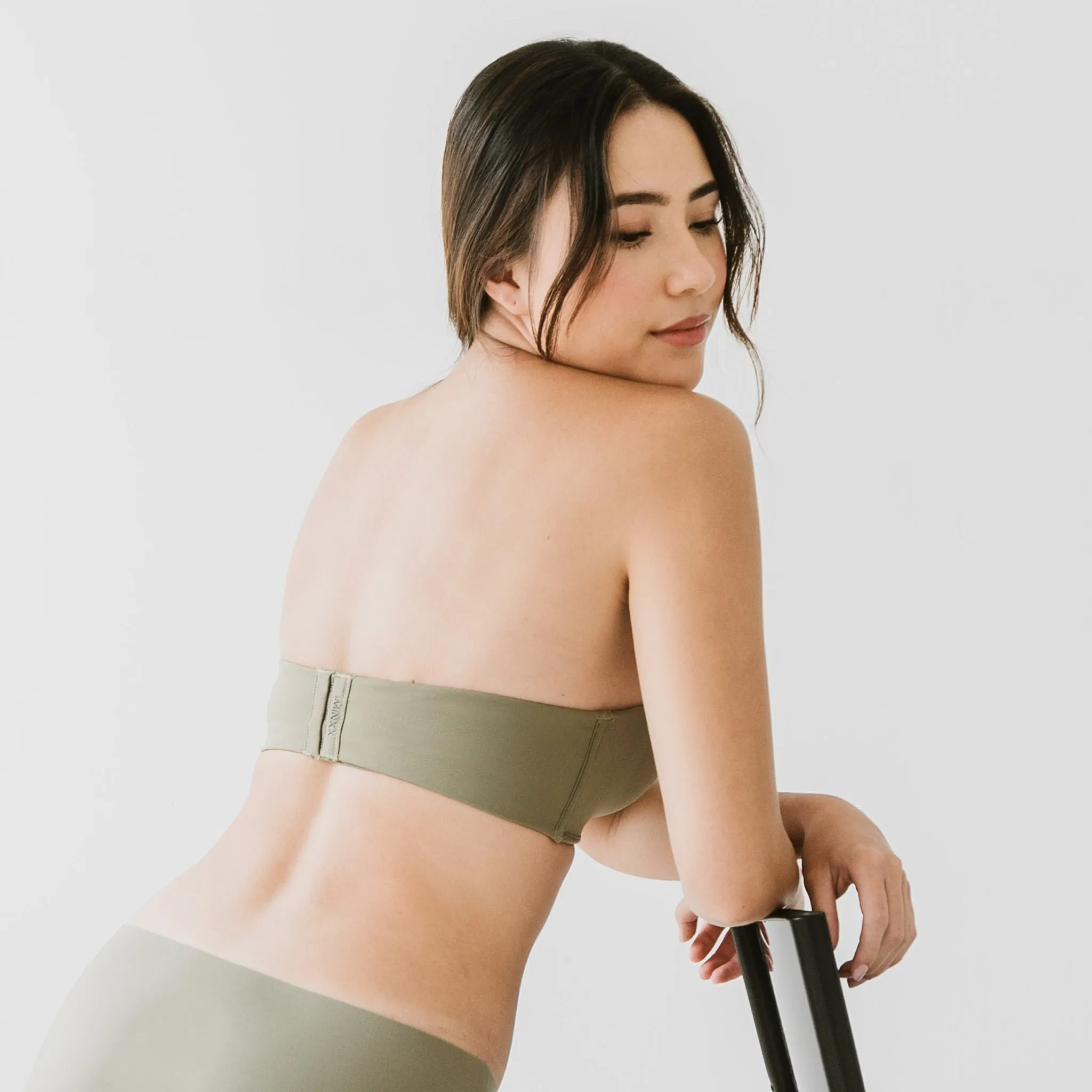 LIFT IT UP! V2.0 100% Non-Slip Super Push Up Strapless Wireless Bra in Sage