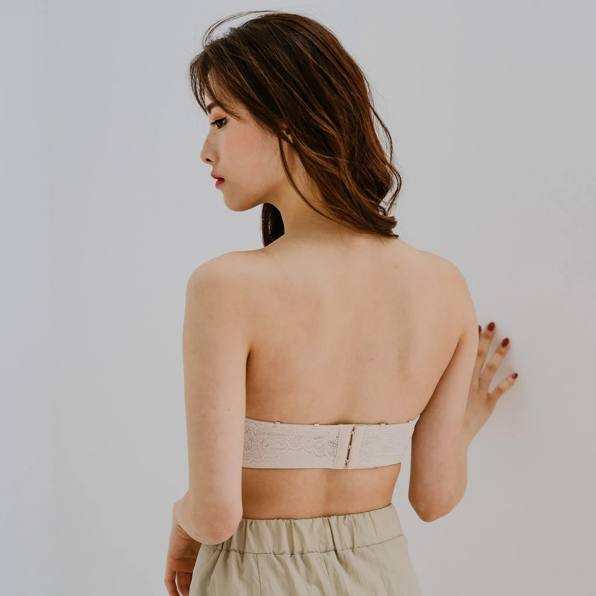 Lift It Up! V2.0 Lace 100% Non-Slip Super Push Up Strapless Wireless Bra in Soft Ivory