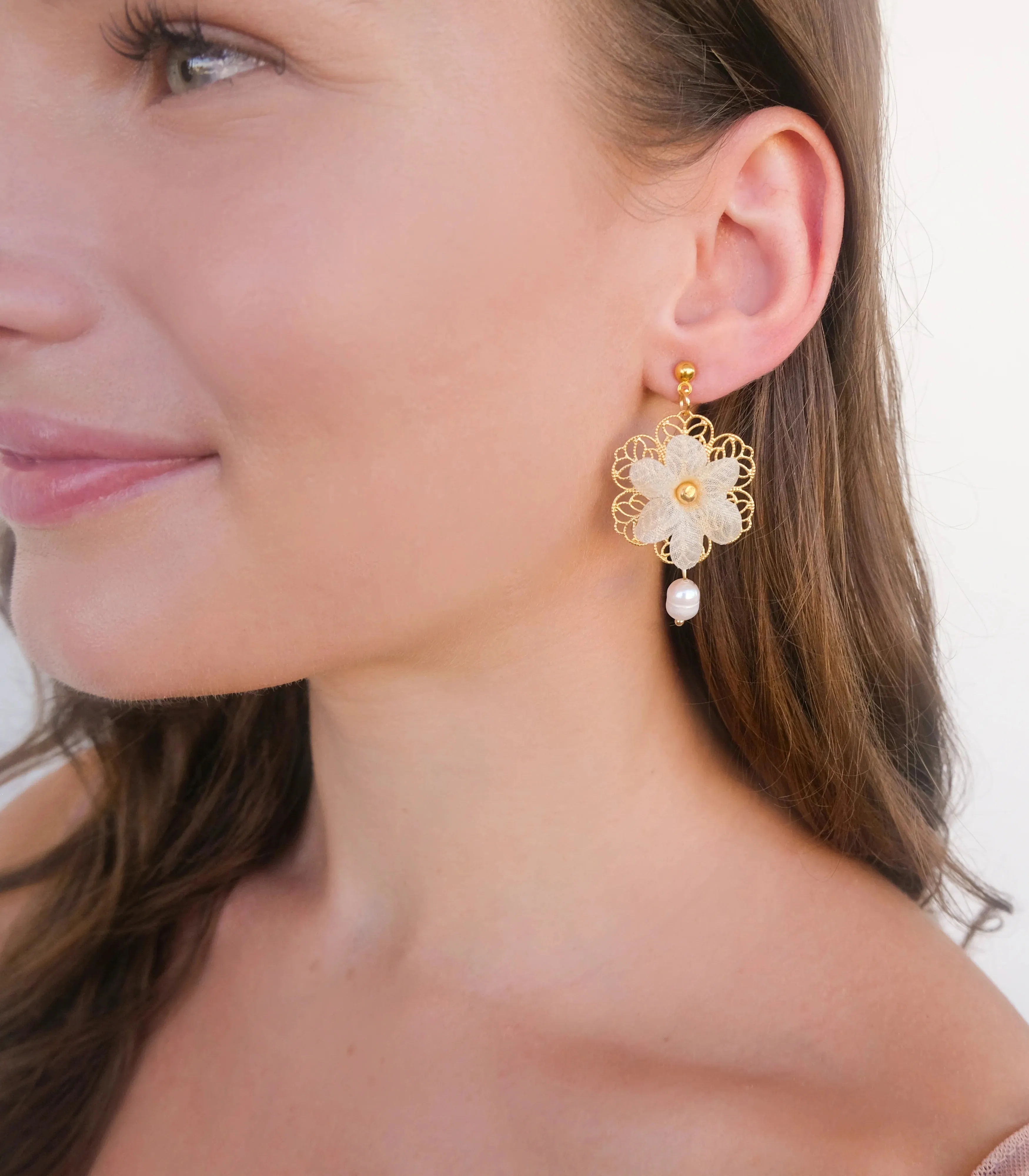 Lila Pearl Earrings