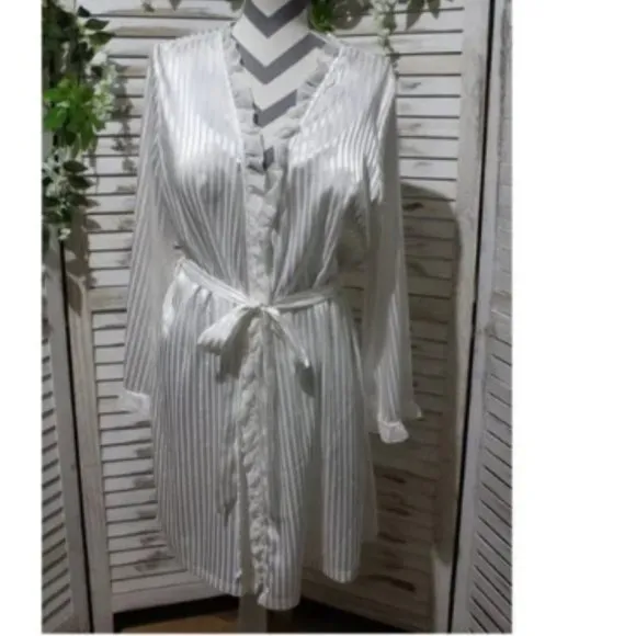 Linea Donatella Lingerie and Robe (1236)