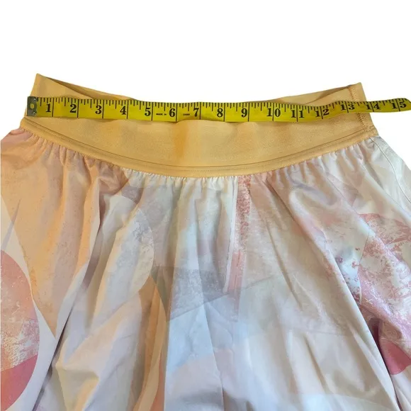 Lululemon court rival skirt, built in short &amp; pockets,Peach, White, Pink,size 8