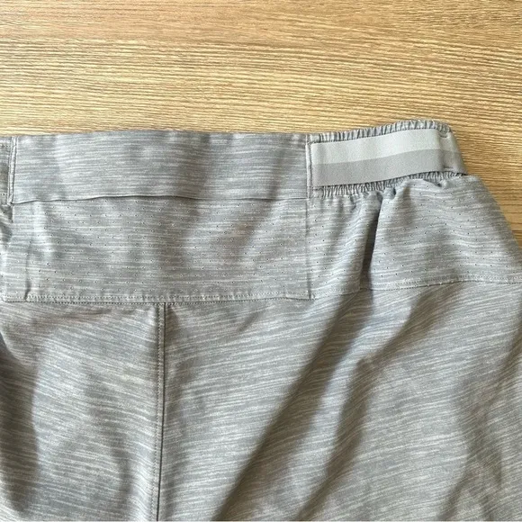 Lululemon Gray Flowy Athletic Shorts – High Rise, Size Large