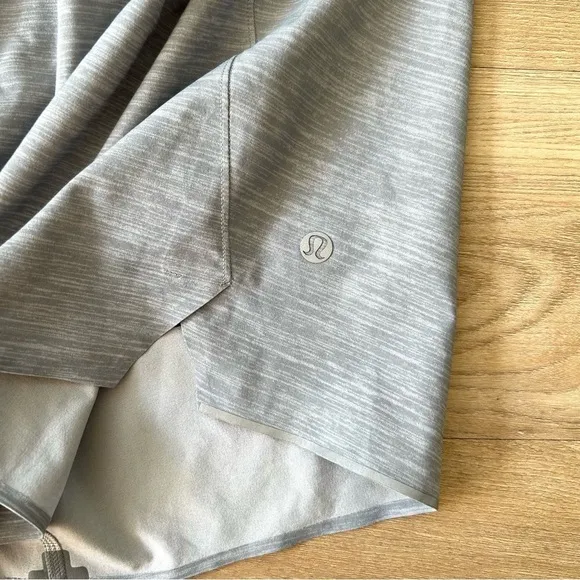 Lululemon Gray Flowy Athletic Shorts – High Rise, Size Large
