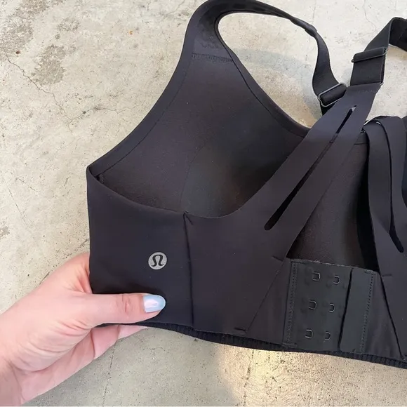 lululemon NWT AirSupport Bra