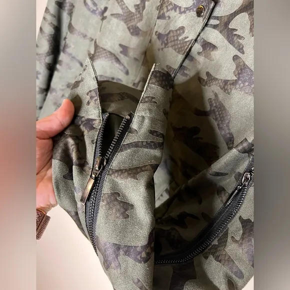 Lysse NY Green Camo Moto Jacket Faux Suede Medium EUC