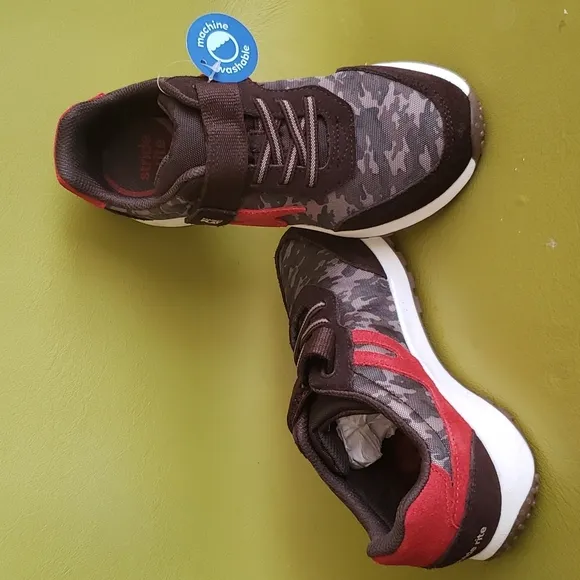 M2P ZIPS JOGGER CAMO UNISEX SNEAKERS