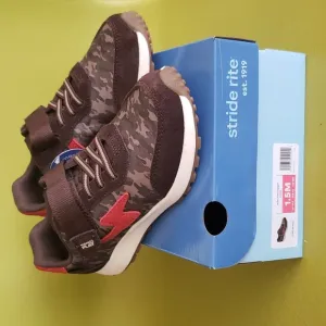 M2P ZIPS JOGGER CAMO UNISEX SNEAKERS