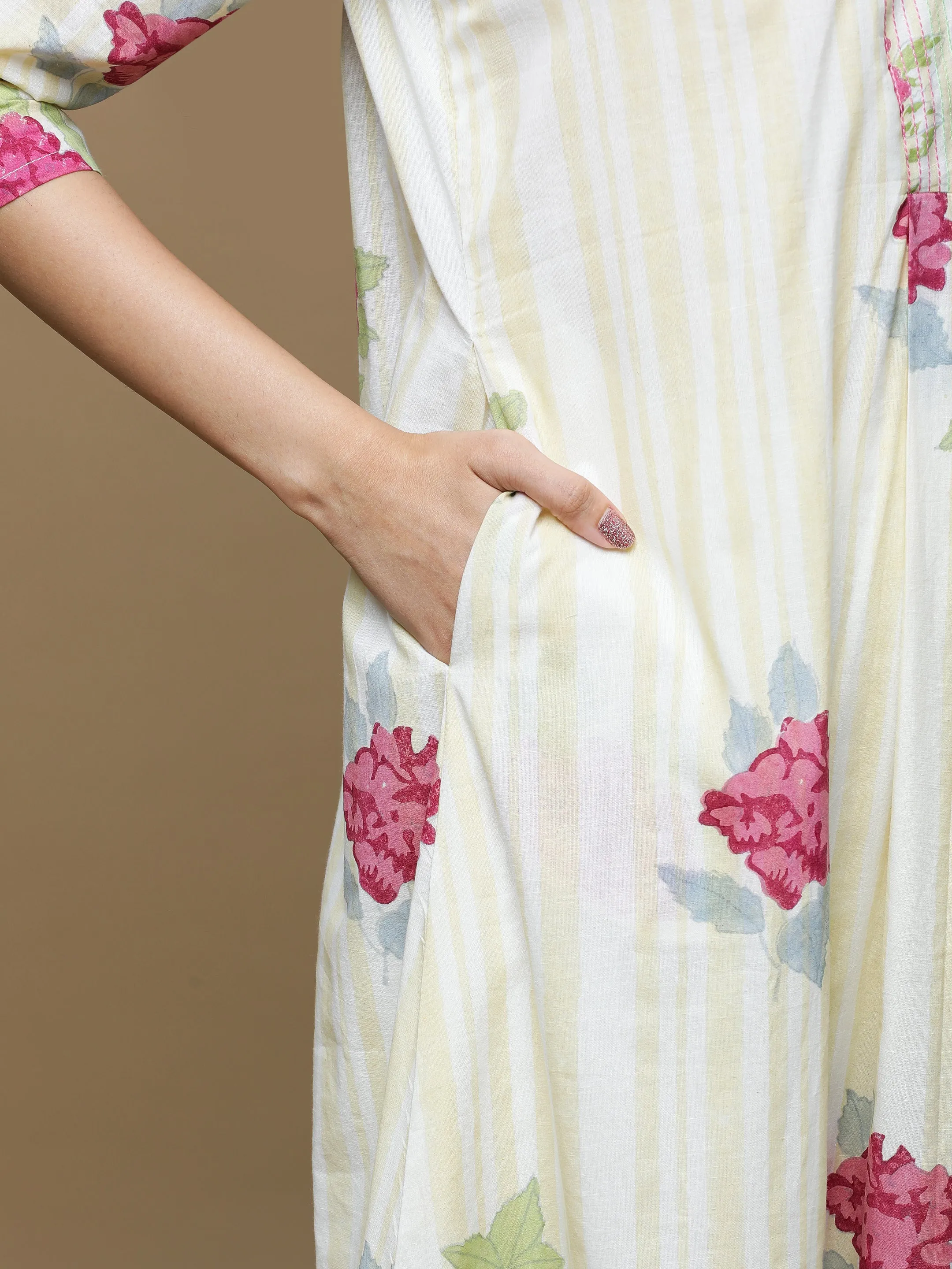 Manjari White With Beige Stripes Kurta