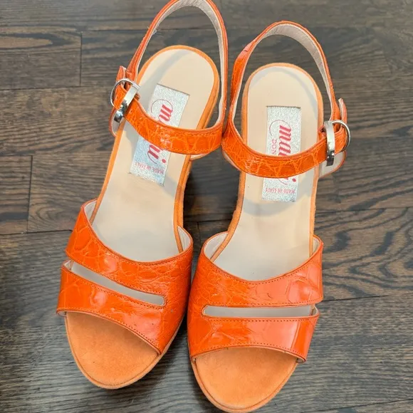 MAURI DONNA ORANGE ALLIGATOR PLATFORM OPEN TOE WEDGE SANDAL-SIZE 8