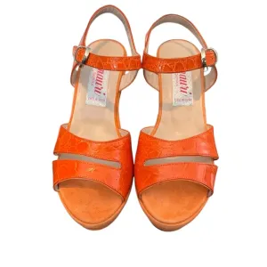 MAURI DONNA ORANGE ALLIGATOR PLATFORM OPEN TOE WEDGE SANDAL-SIZE 8