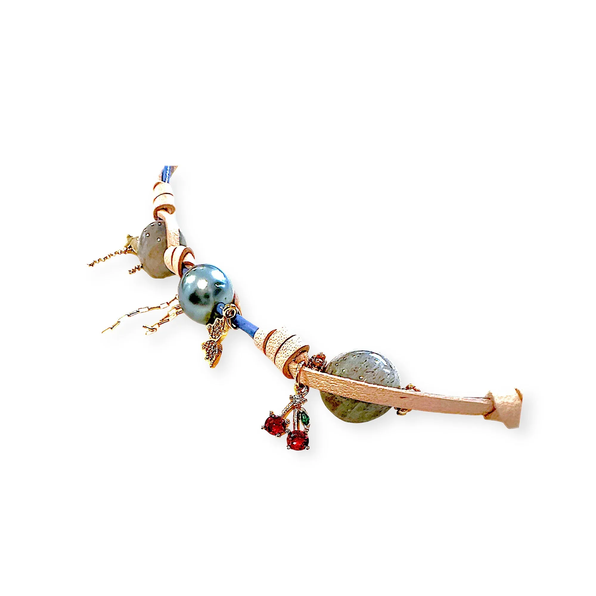 MIDSUMMER DAY DREAM SPARKLING CHARM PEARL LABRADORITE AND CHAIN ROCKER NECKLACE