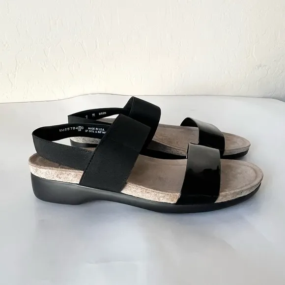 Munro American Pisces Black Patent leather comfort sandals 9