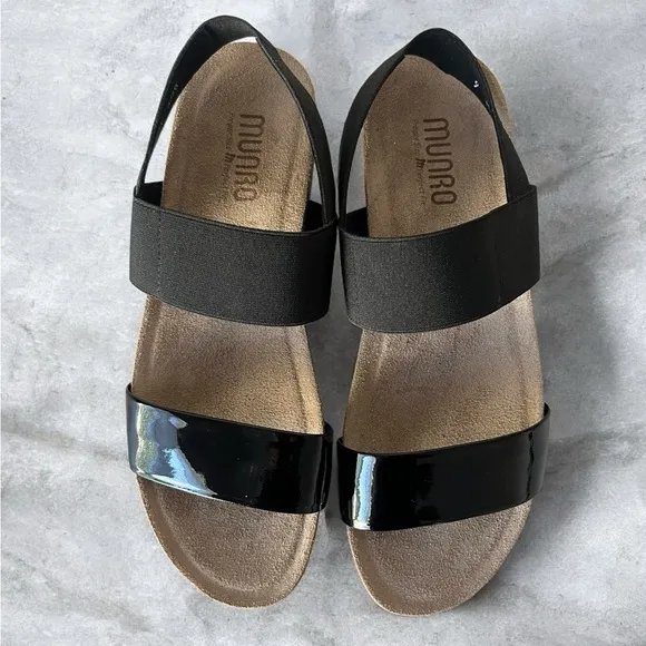 Munro American Pisces Black Patent leather comfort sandals 9