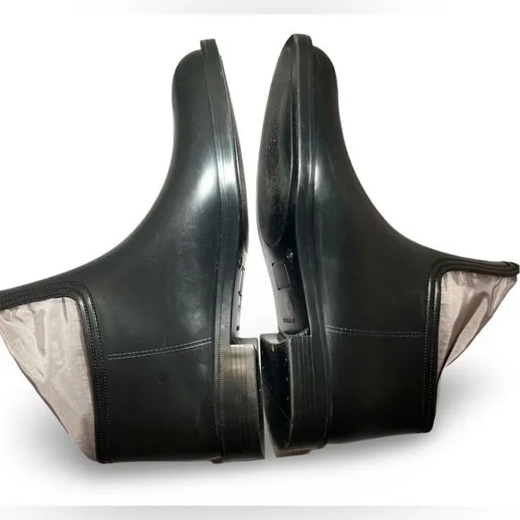 MUNY rainboots for women size 9