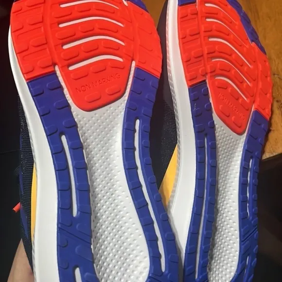 NEW Adidas Unisex-Child EQ21 Running Shoe Size 6 1/2
