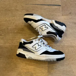 New Balance 550 White &amp; Black Sneakers