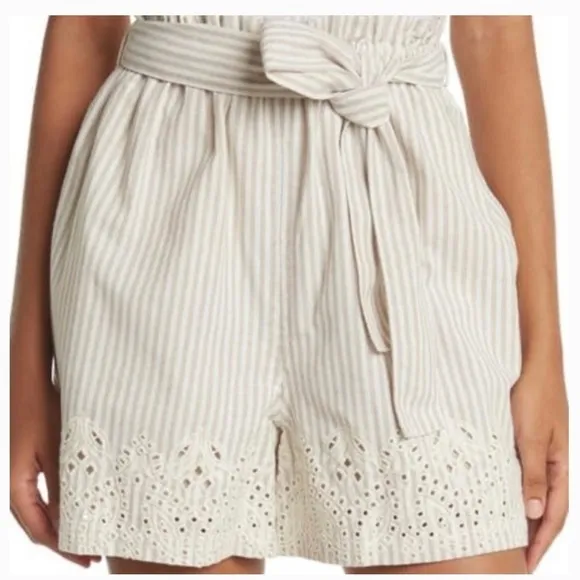 NEW Johnny Was Ciana Paper Waist Shorts Size Medium