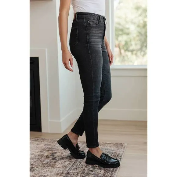 NEW JUDY BLUE high rise control top skinny jeans in washed black