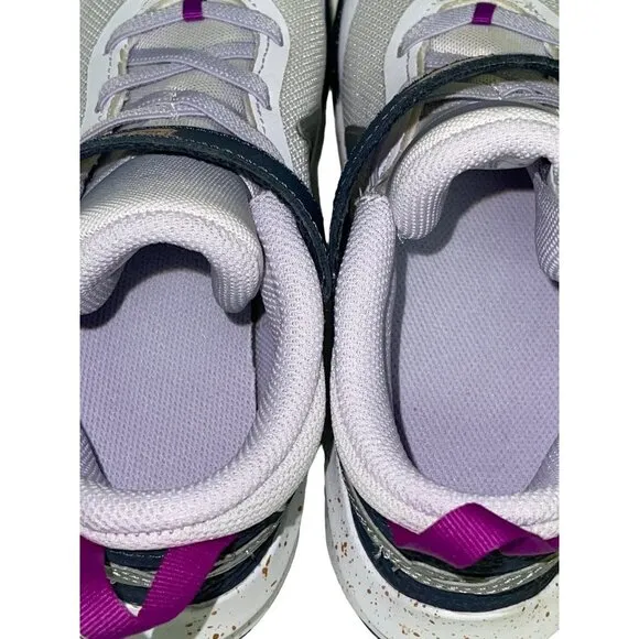 NEW! Nike Team Hustle D 10 SE Little Kids Girl's Shoes Sneakers Size 3 3Y