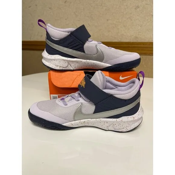 NEW! Nike Team Hustle D 10 SE Little Kids Girl's Shoes Sneakers Size 3 3Y