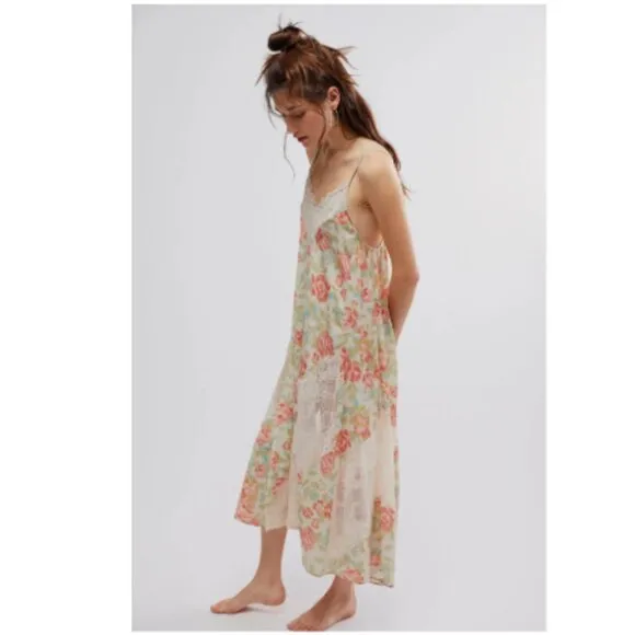 new PEOPLE First Date Printed Maxi Slip Dress Tea Combo (252)