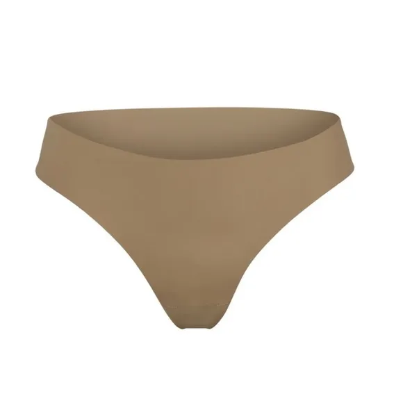 New SKIMS By Kim Kardashian Naked cheeky hipster panty bundle in Desert XL
