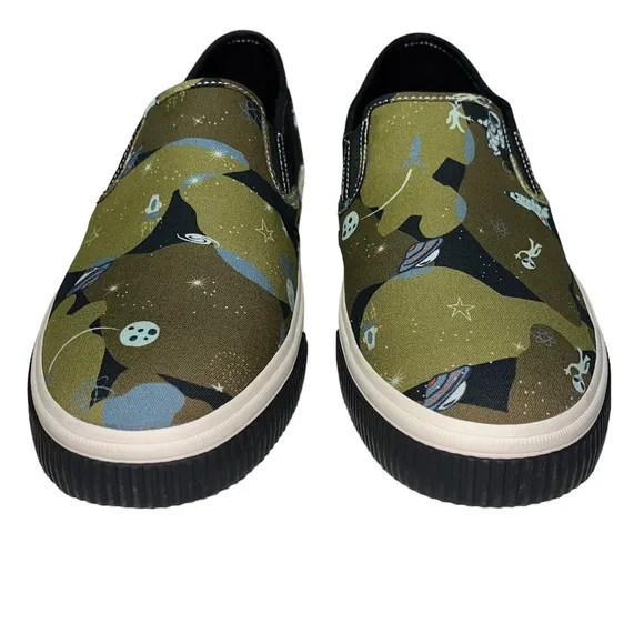 NEW Toms Men’s Baja Slip On Sneakers Aliens Camo Print size 9.5 Green