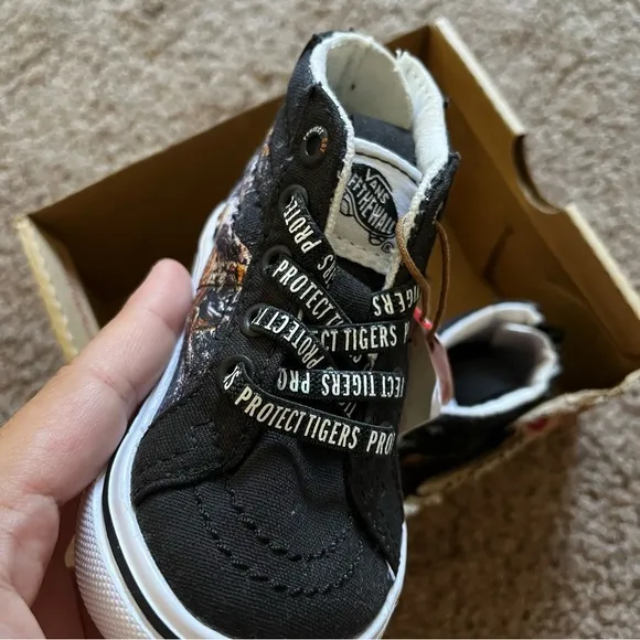 New Vans Toddler Comfy Cush SK8-HI Discovery project tigers black sneakers
