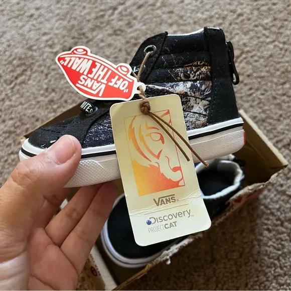 New Vans Toddler Comfy Cush SK8-HI Discovery project tigers black sneakers