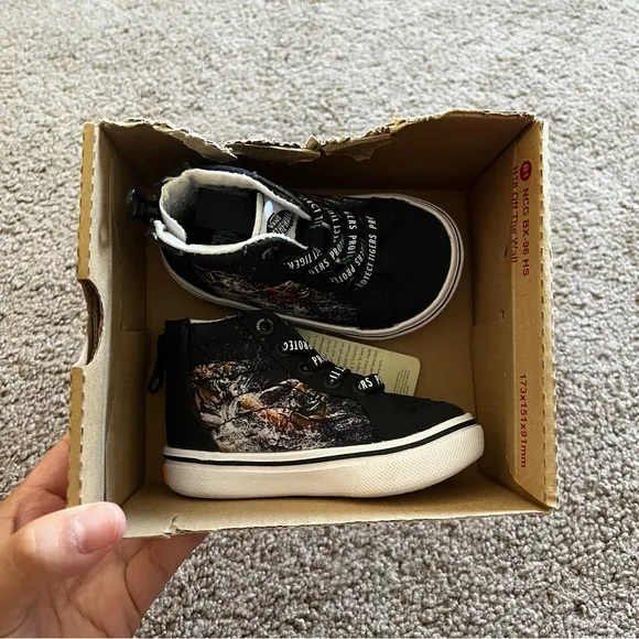 New Vans Toddler Comfy Cush SK8-HI Discovery project tigers black sneakers