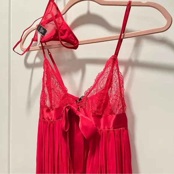 NEW Victoria’s Secret Red Slip Lingerie Lacey Set Size S