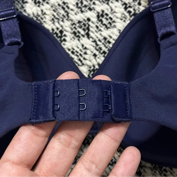 New Wacoal How Perfect Wire Free Bra in Navy Blue Size 32DD