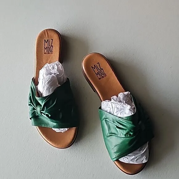 New Miz Mooz Emerald Daisey Sandal Size 42 or 10.5-11 US