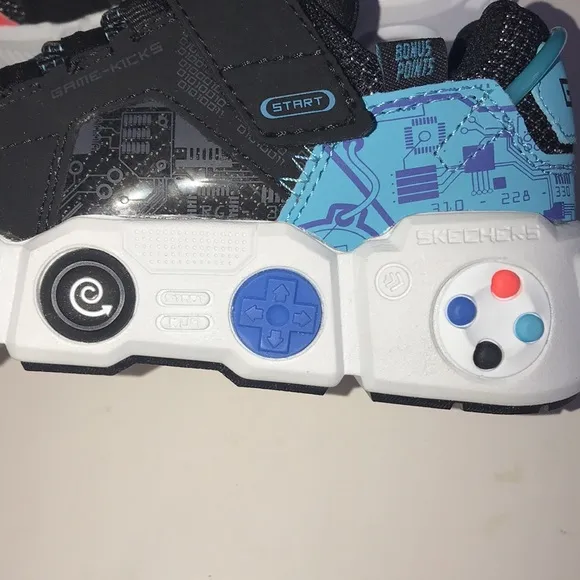 NIB Unisex Sketchers Gametronix Sneakers