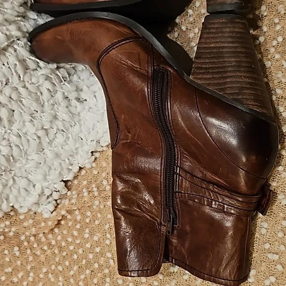 Nicole Leather Boots