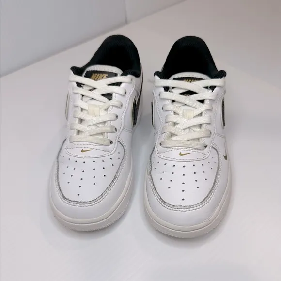 Nike Air Force 1 LV8 (GS) 12C Boys/Girls White/Black-Metal Gold