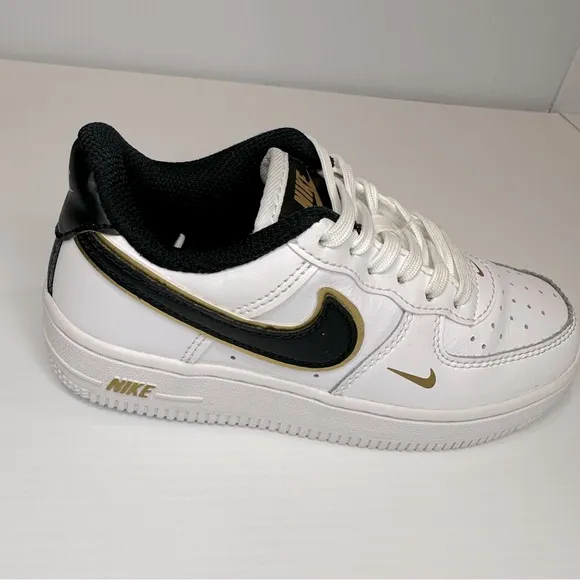 Nike Air Force 1 LV8 (GS) 12C Boys/Girls White/Black-Metal Gold