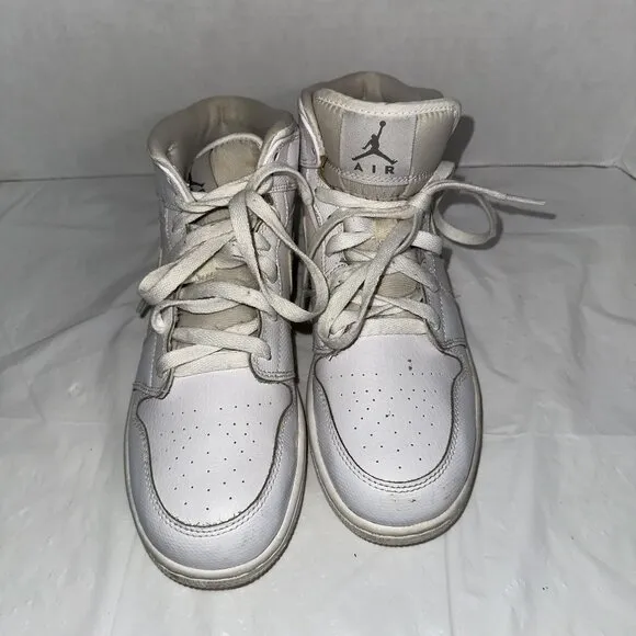 Nike Air Jordan 1 Mid White/Gray Youth Size 7Y Basketball Shoes 554725-120